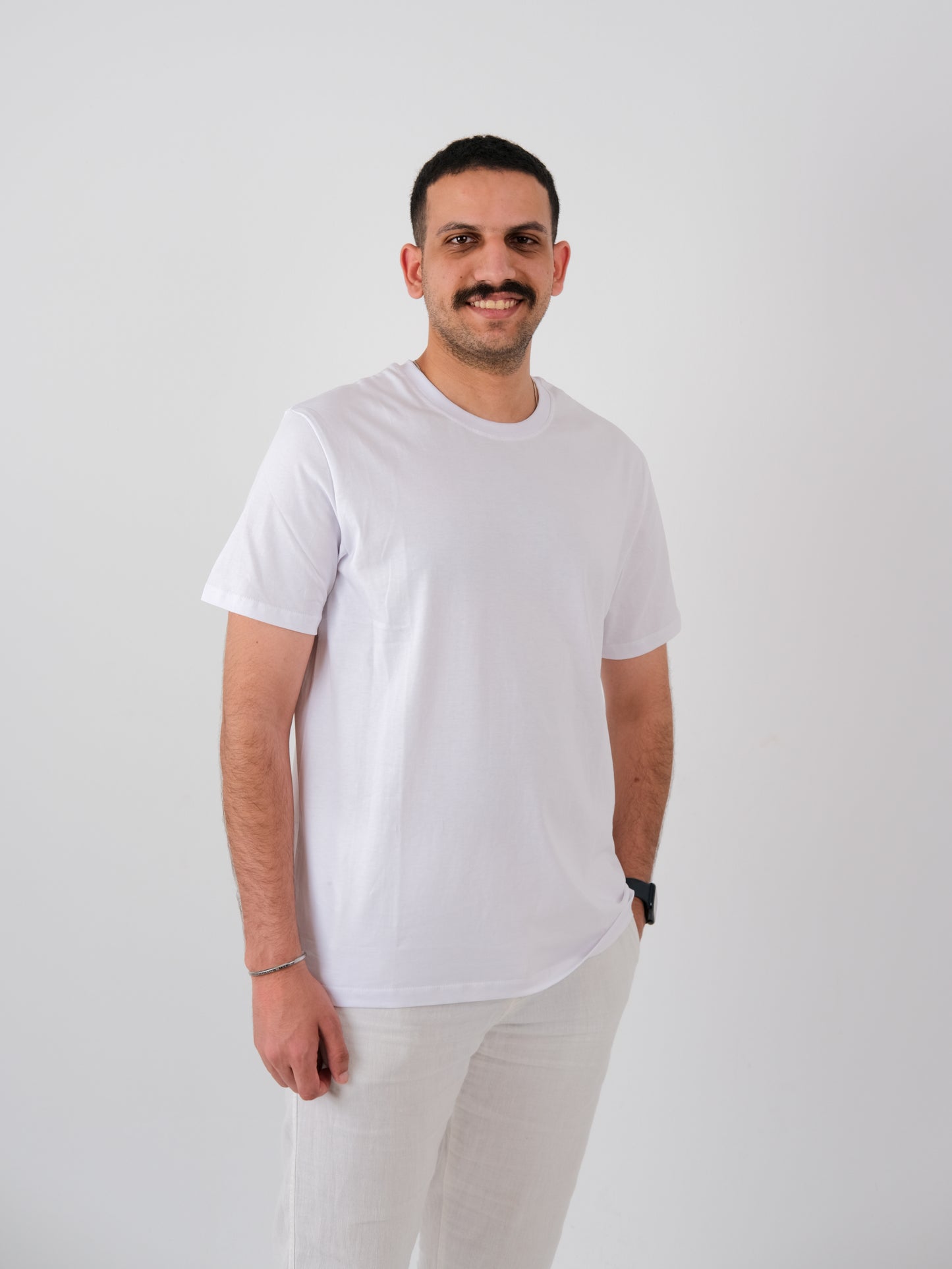 تي شيرت أساسي