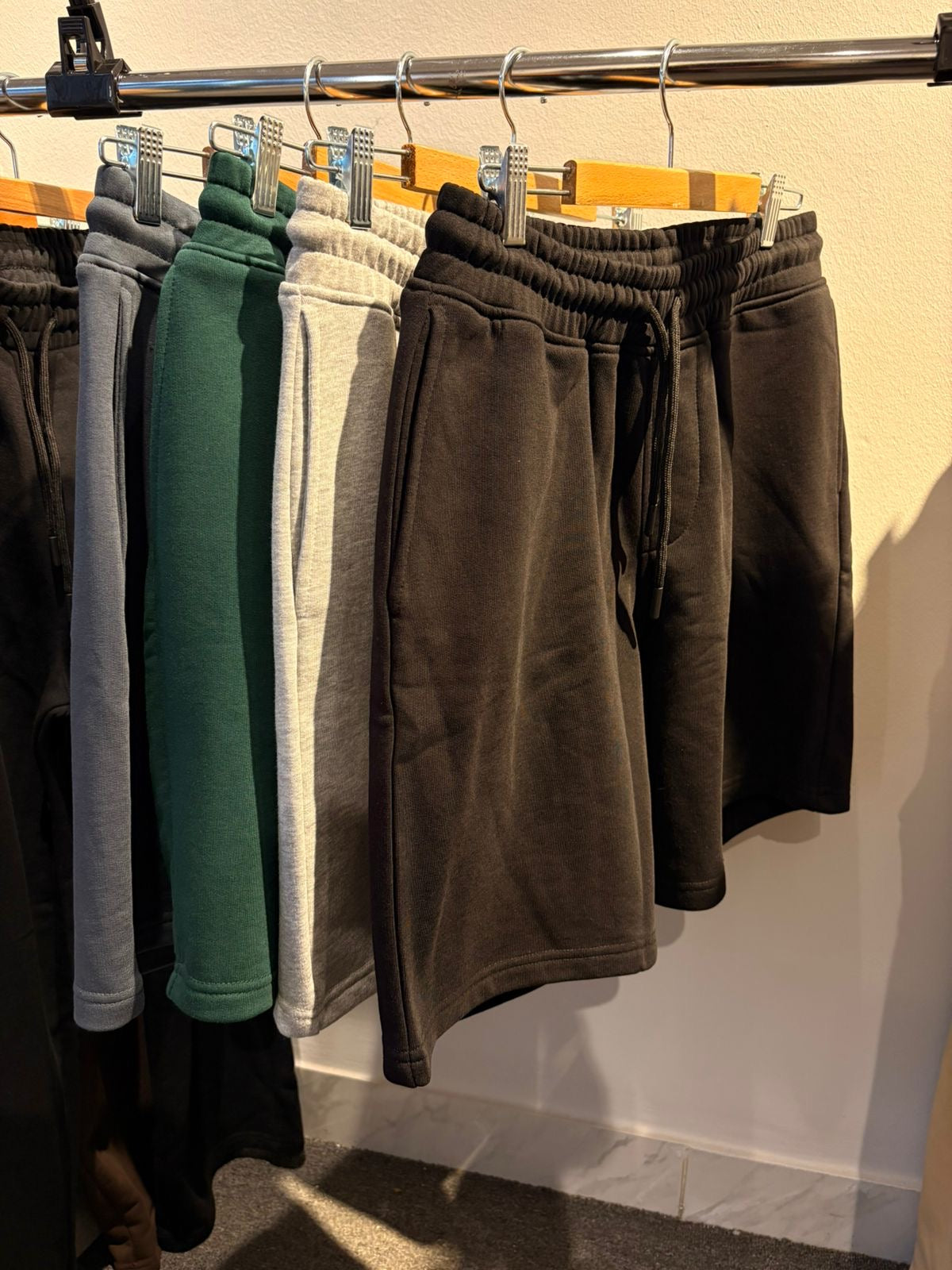 100% COTTON MILTON SHORT