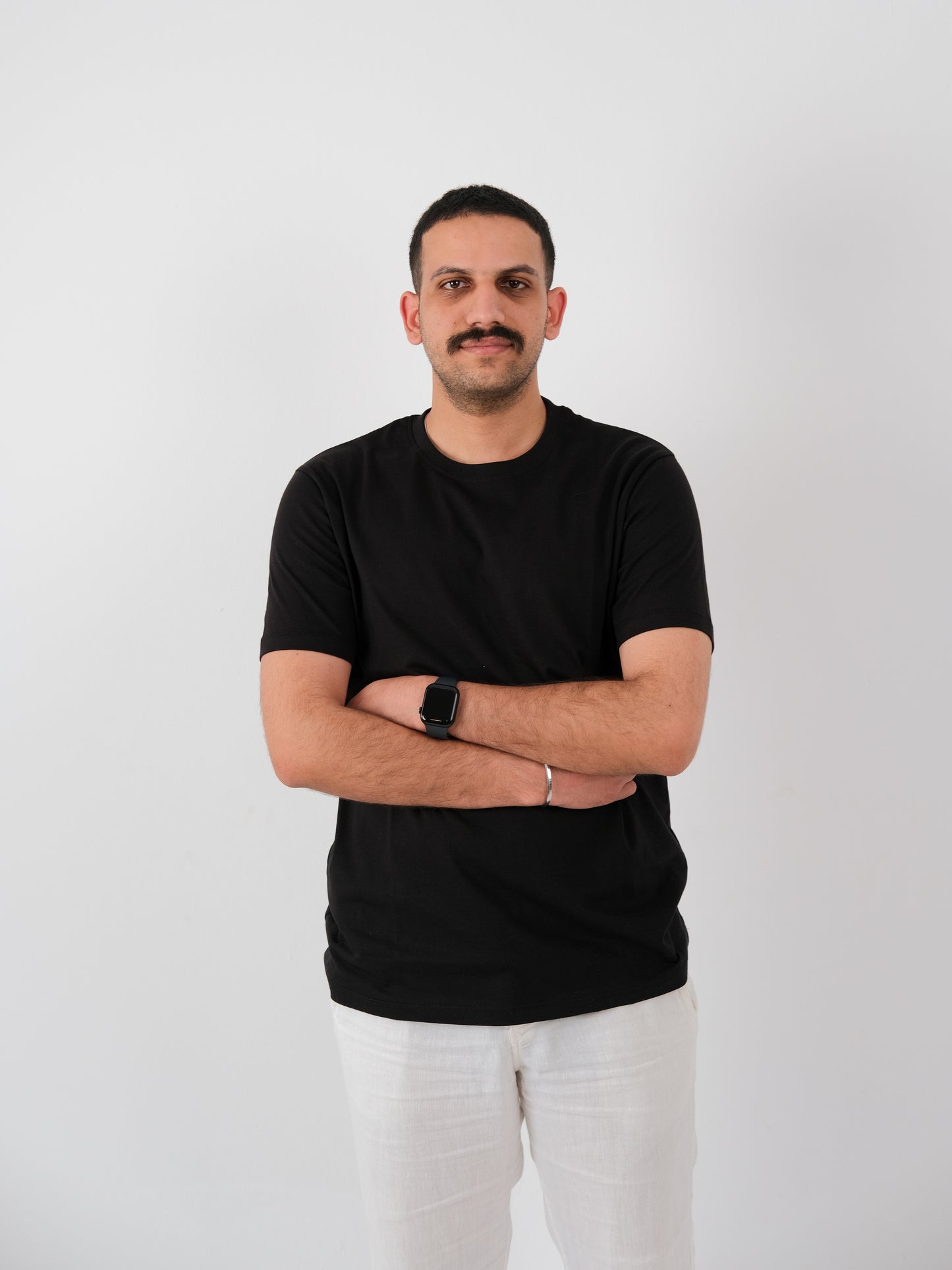 تي شيرت أساسي