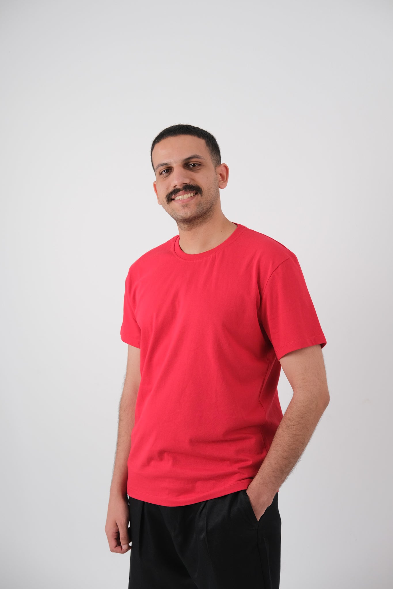 تي شيرت أساسي