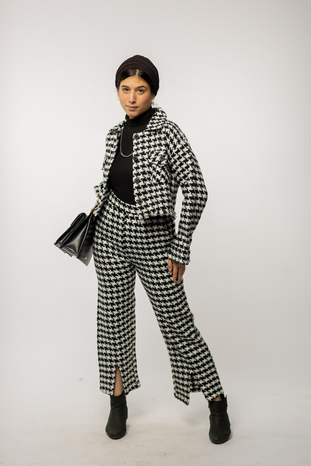 Signature checkered set