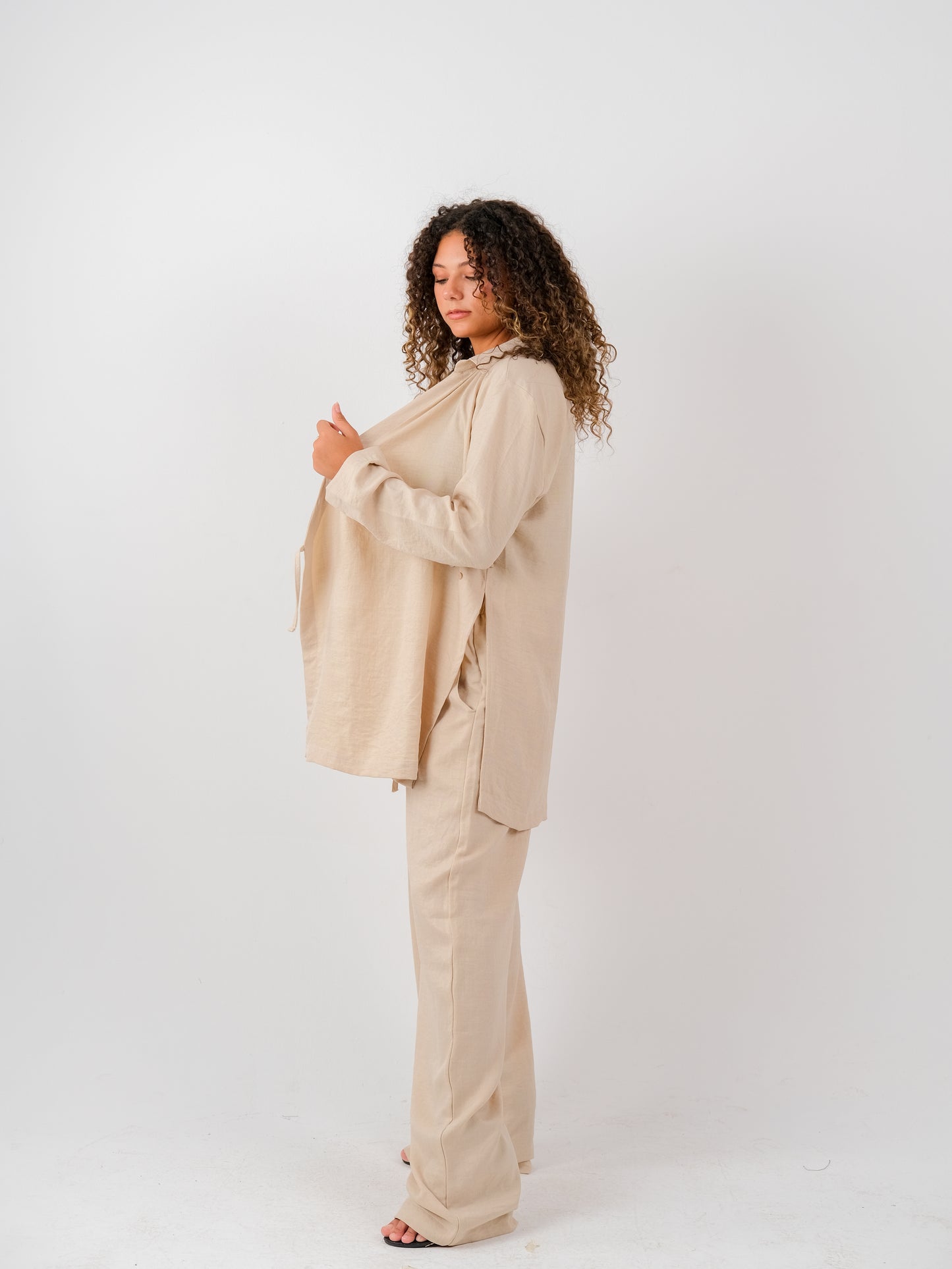 Linen set in beige