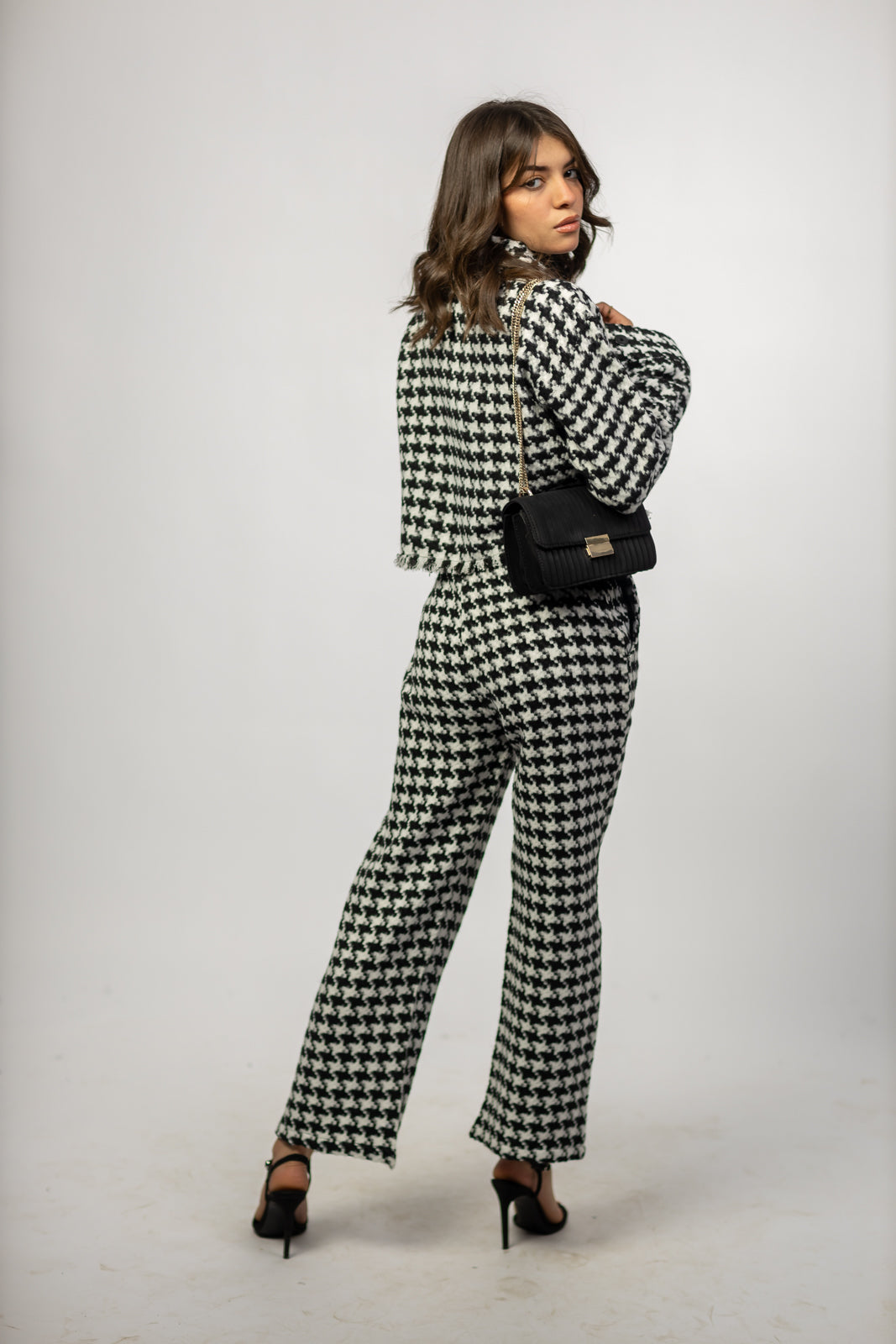 Straight fit trousers with front slit