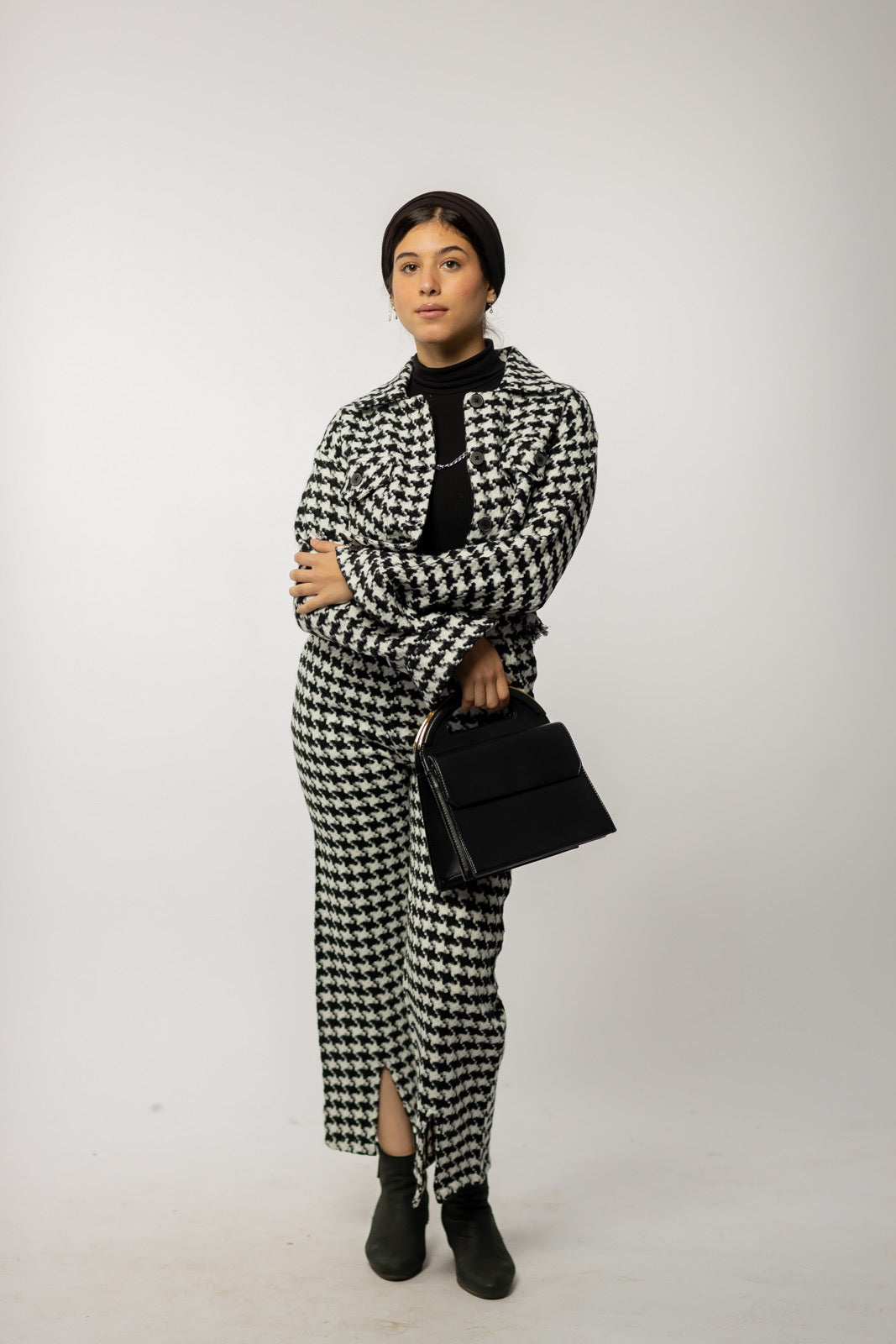 Signature checkered set