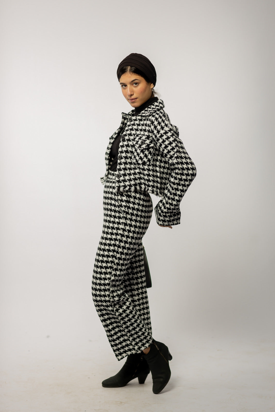 Signature checkered set