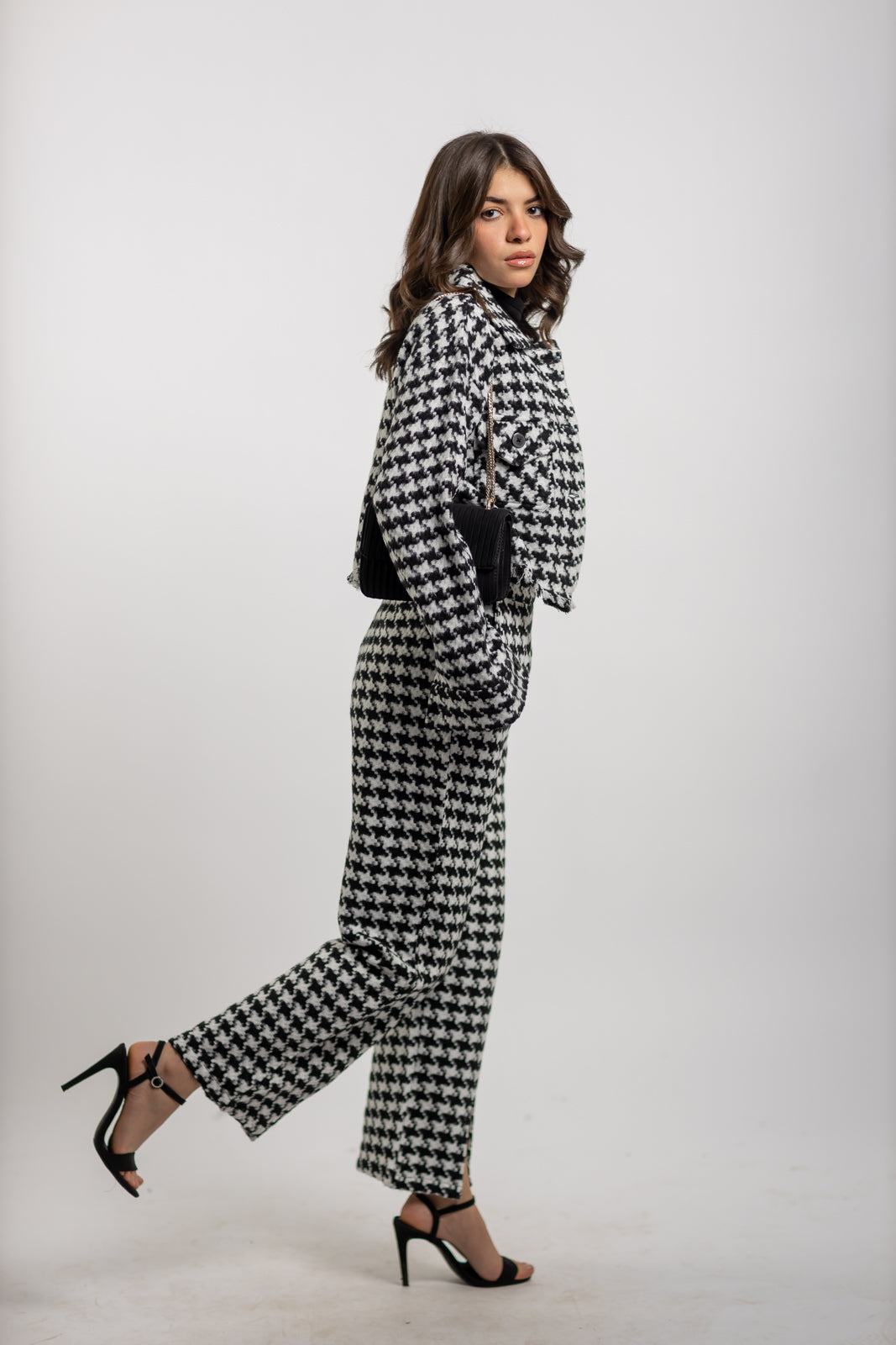 Signature checkered set