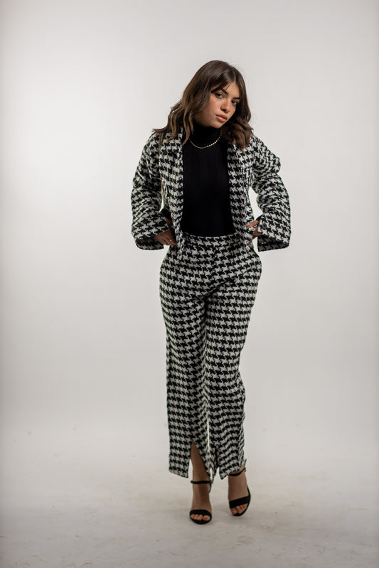 Signature checkered set