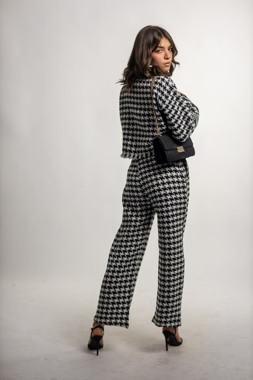 Signature checkered set