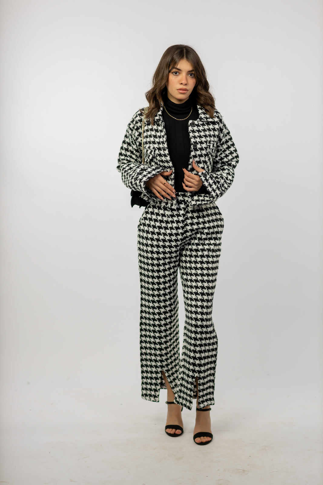 Signature checkered set