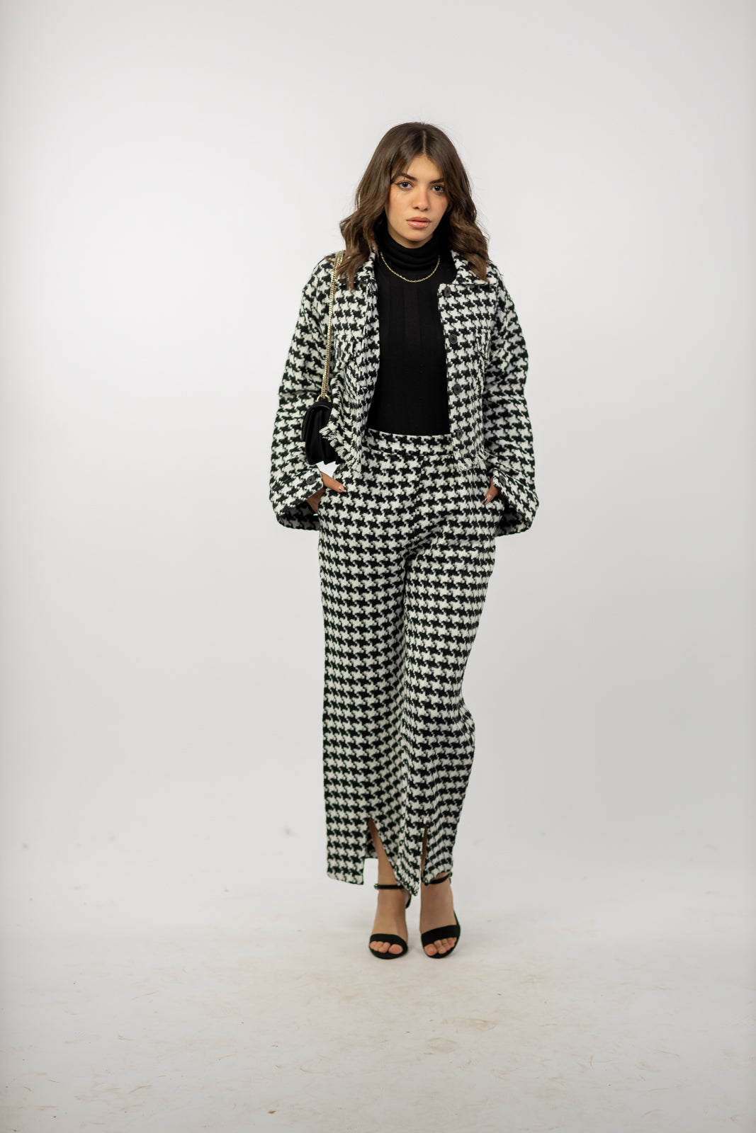 Signature checkered set